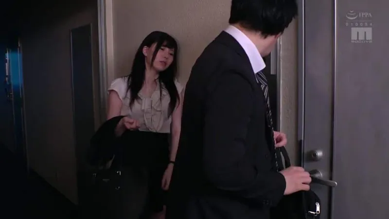 Vợ yêu cạnh nhà nhận nhầm tôi là người chồng trong một hôm say xỉn